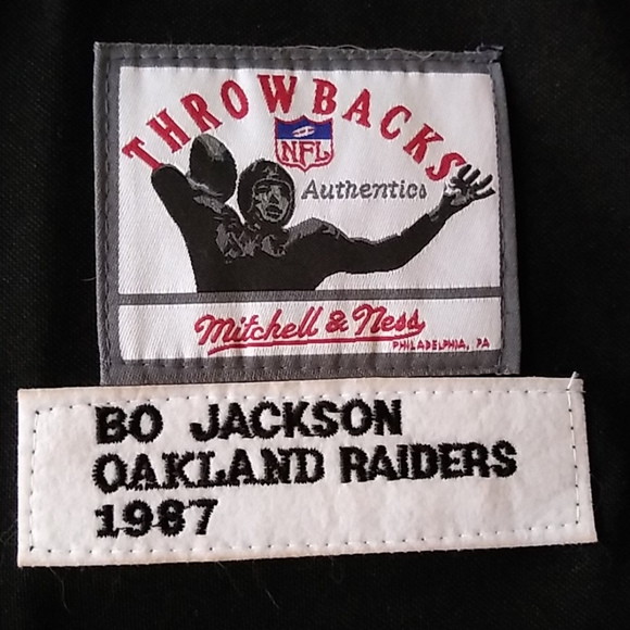 Mitchell and Ness Bo Jackson throwback jersey - Picture 2 of 4